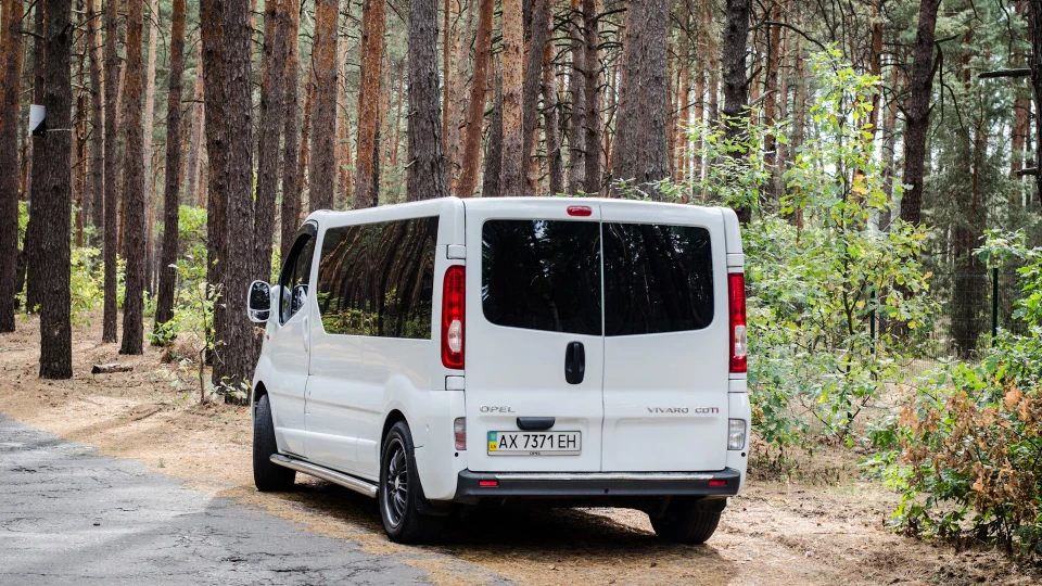 Opel Vivaro Карп-мобіль 5