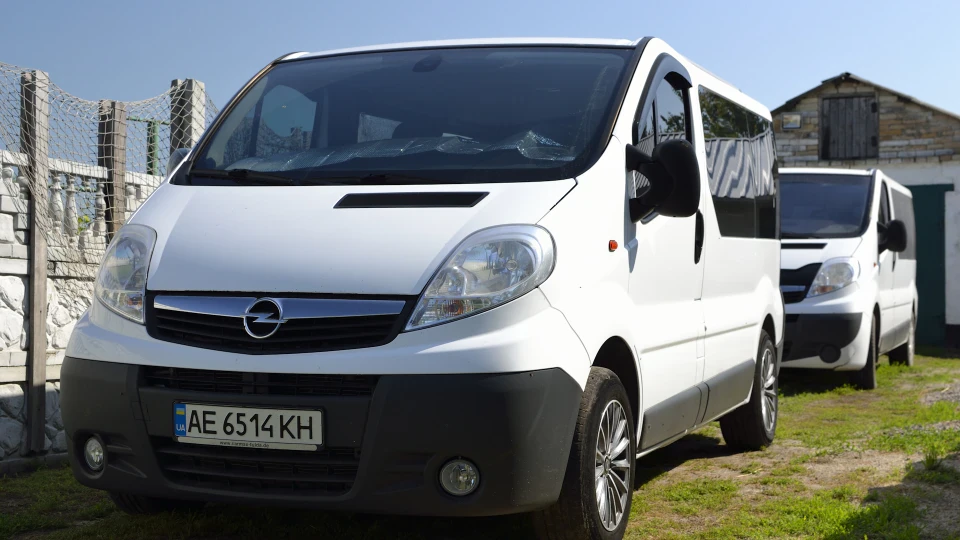 Opel Vivaro Короткий 4