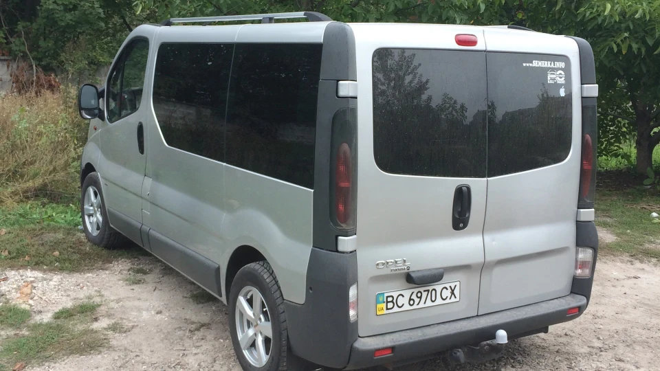 Opel Vivaro manusa 3