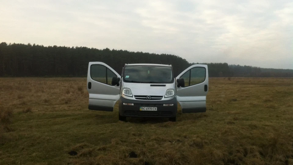 Opel Vivaro manusa 4