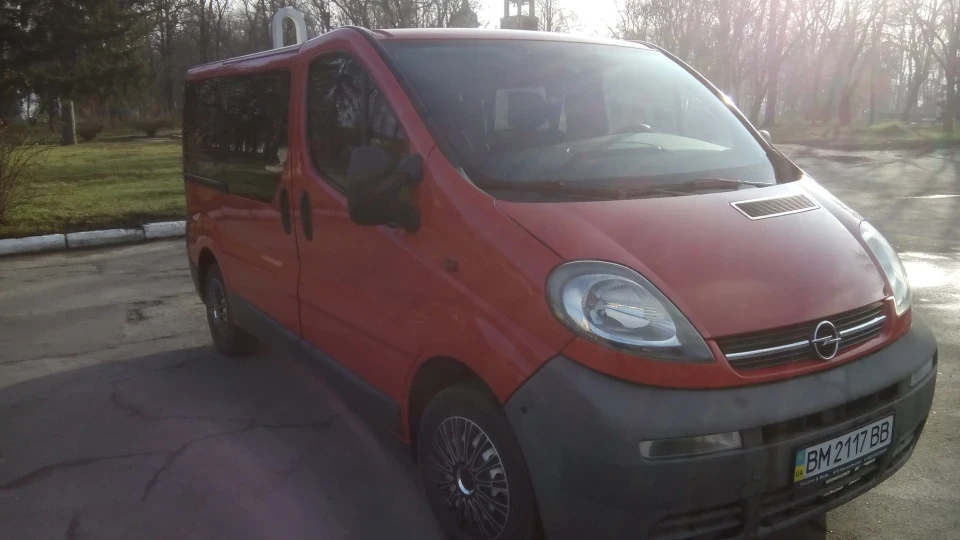 Opel Vivaro Міні Ікарус 2