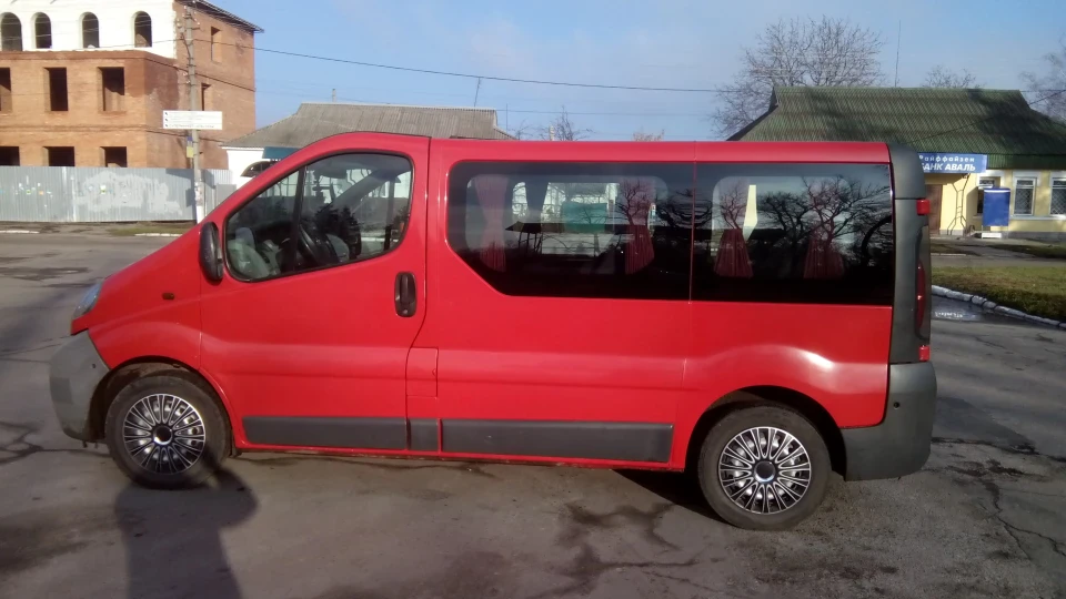 Opel Vivaro Міні Ікарус 3