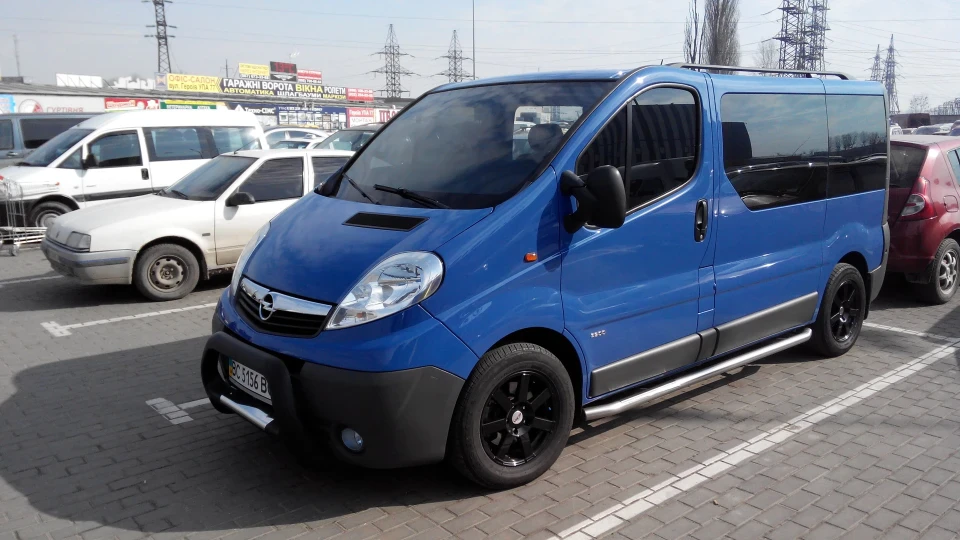 Opel Vivaro Passenger@Pistol@ G9U 4
