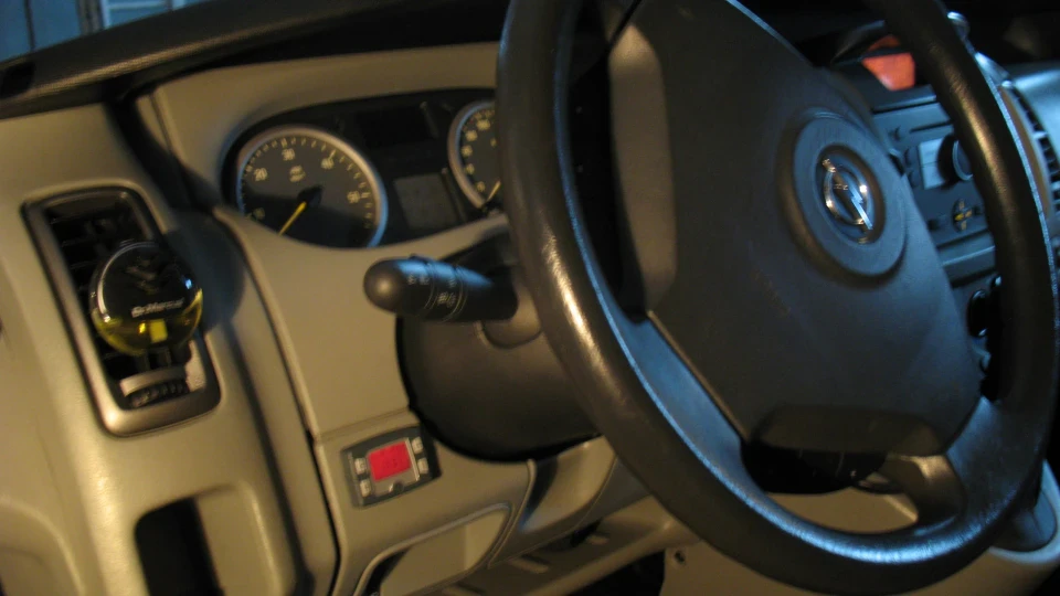 Opel Vivaro Срібна Каструлька 4