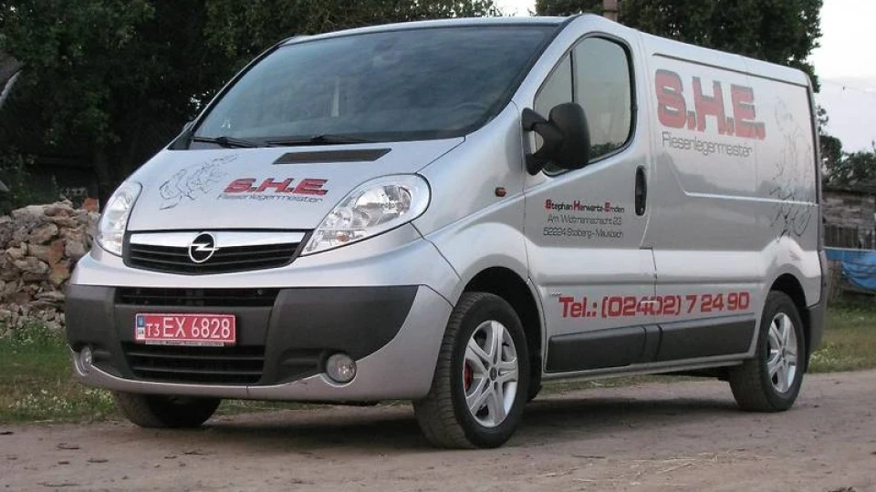 Opel Vivaro Silver Ghost №2 2