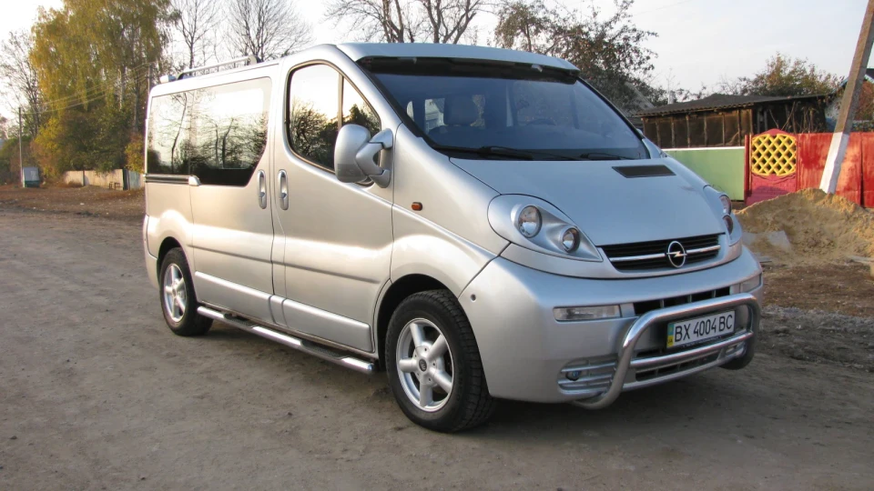 Opel Vivaro SILVER GHOST