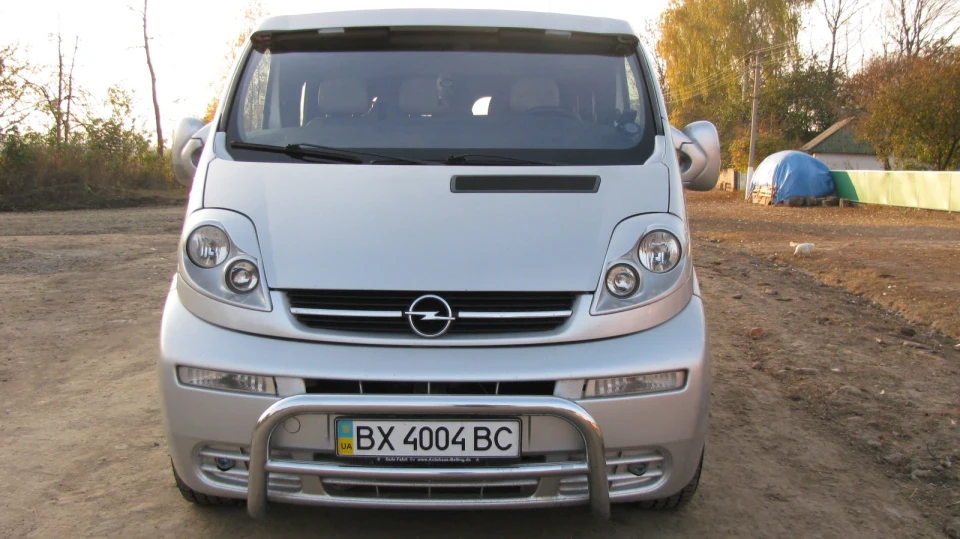 Opel Vivaro SILVER GHOST 2