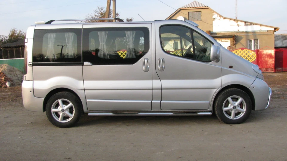 Opel Vivaro SILVER GHOST 3