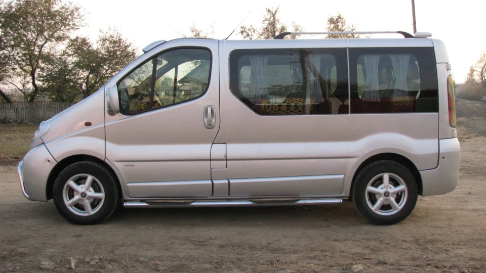 Opel Vivaro SILVER GHOST 4