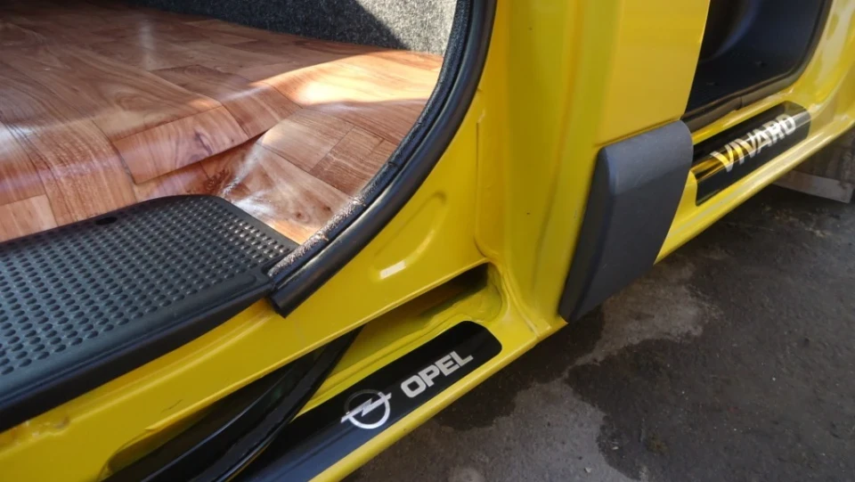 Opel Vivaro Сустрий 3