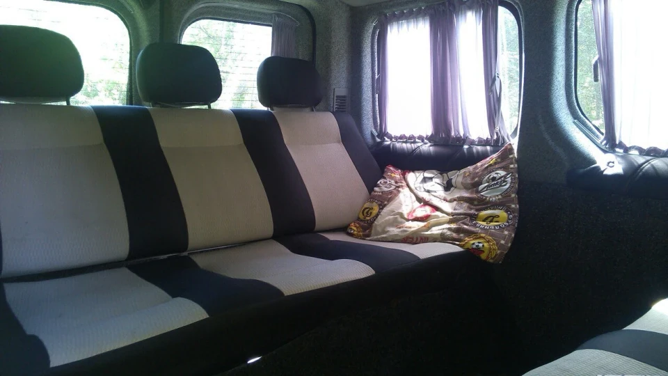 Opel Vivaro Turbo 2.5 2