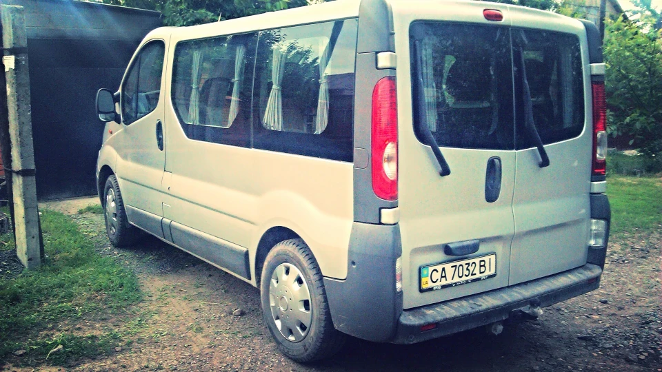Opel Vivaro Turbo 2.5 4