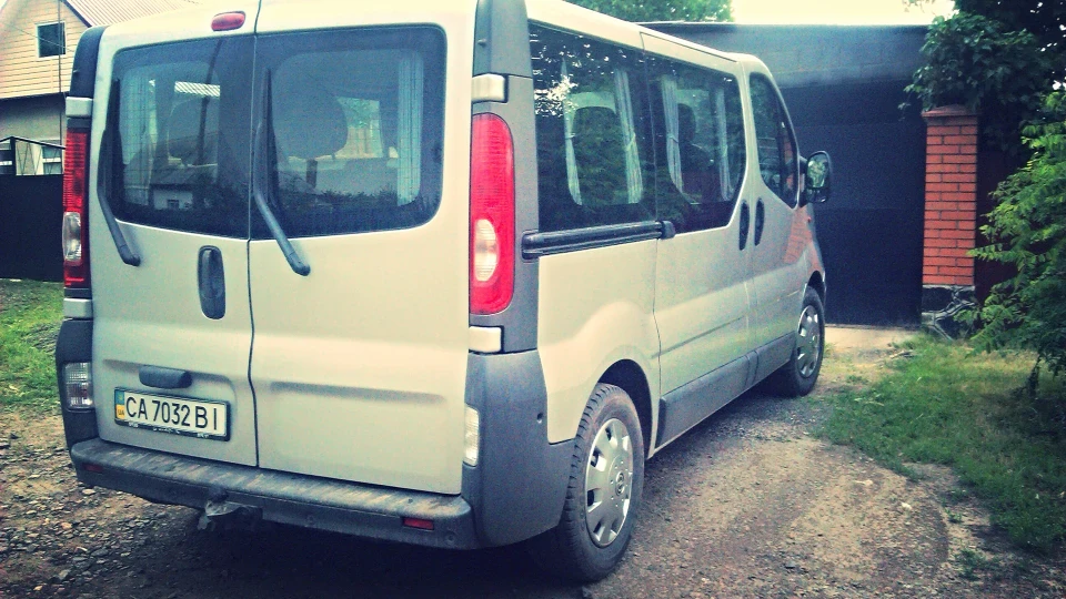 Opel Vivaro Turbo 2.5 5