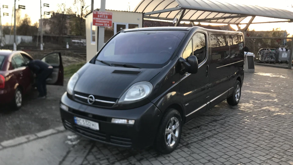 Opel Vivaro Turbo bus