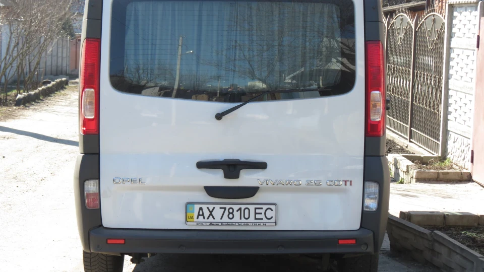 Opel Vivaro "White Forse 2.5" 5