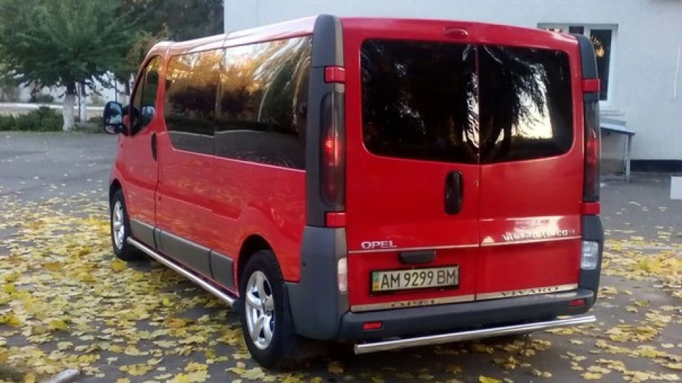 Opel Vivaro white9299