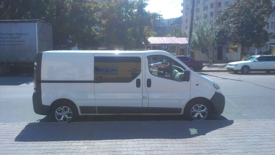 Opel Vivaro Похмурий Біляшик 2