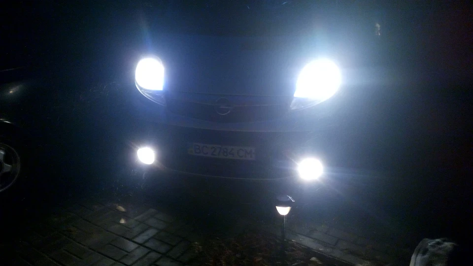 Opel Vivaro Хом'як 2.5 2