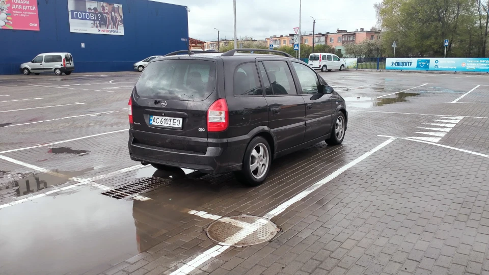 Opel Zafira OPC Дика 2