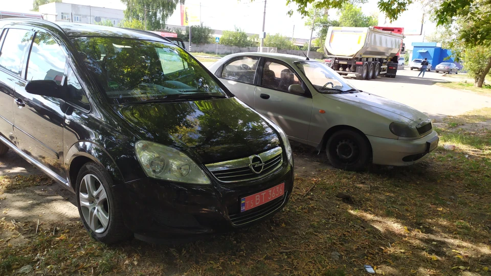 Opel Zafira 4