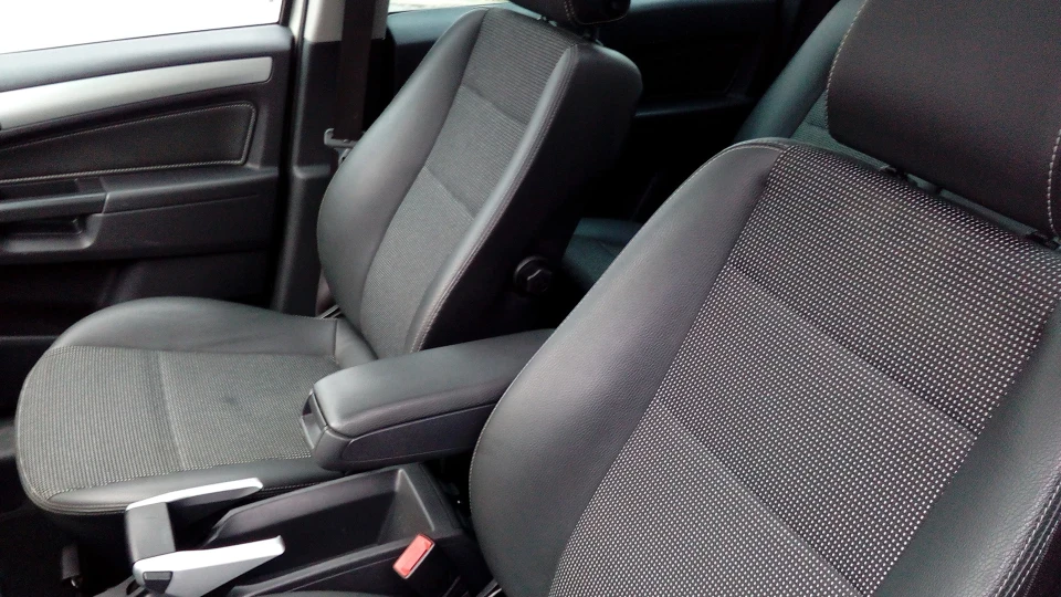 Opel Zafira 4