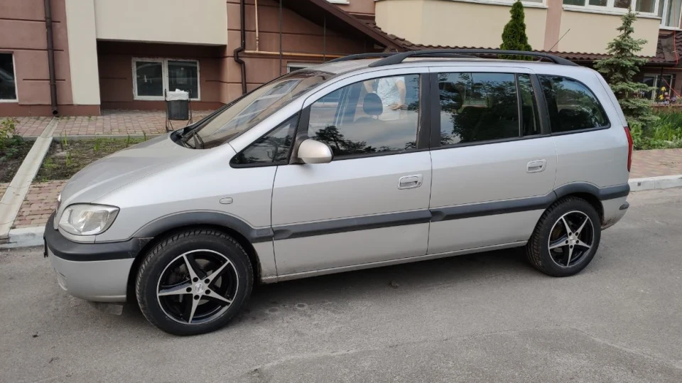 Opel Zafira 2
