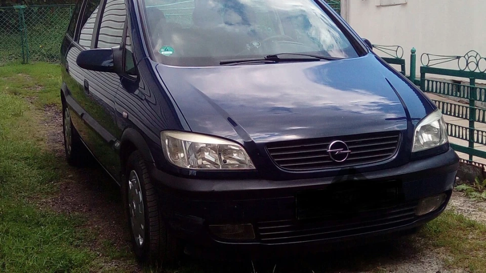 Opel Zafira 1.6 semi 2