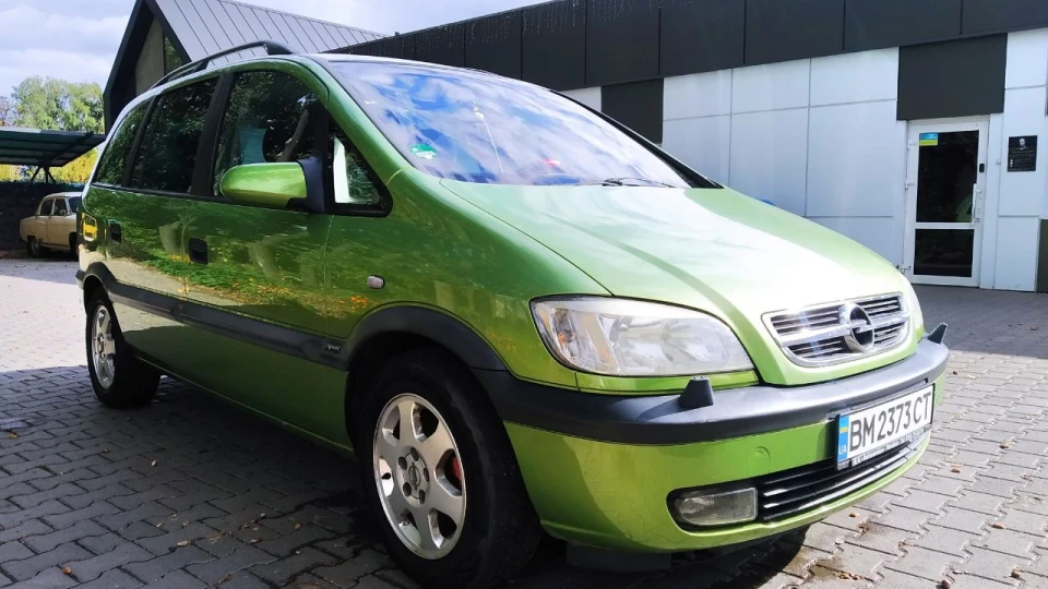 Opel Zafira 1.6 sport. 3
