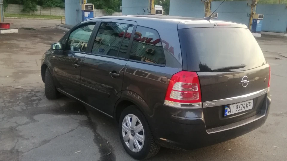 Opel Zafira 1.6 турбо 5