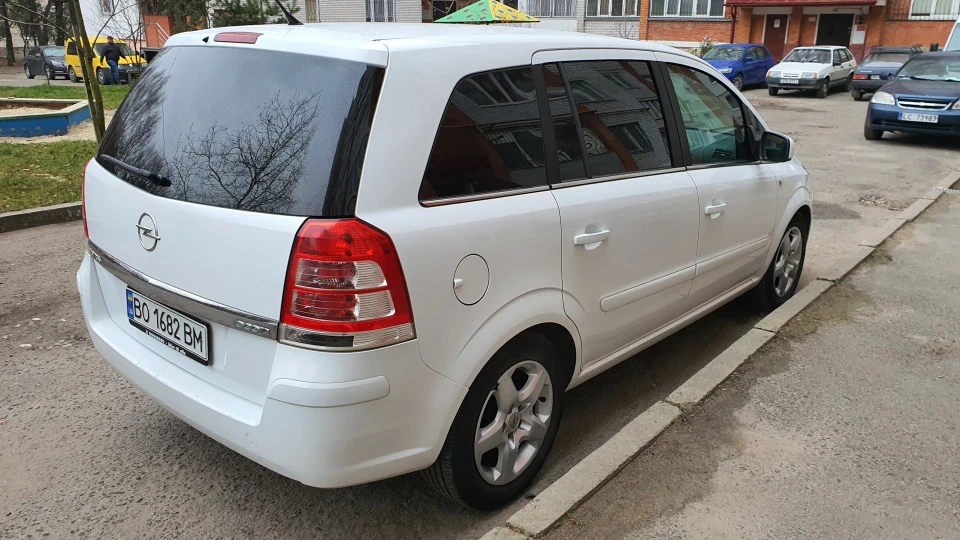 Opel Zafira 1.7 CDTi Перлинка 2
