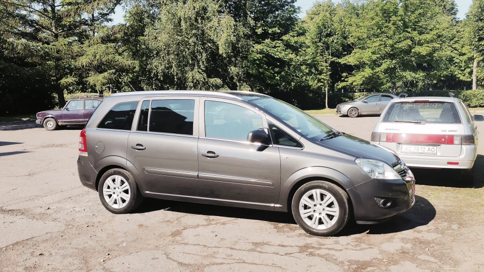 Opel Zafira 1.7 DTR 2