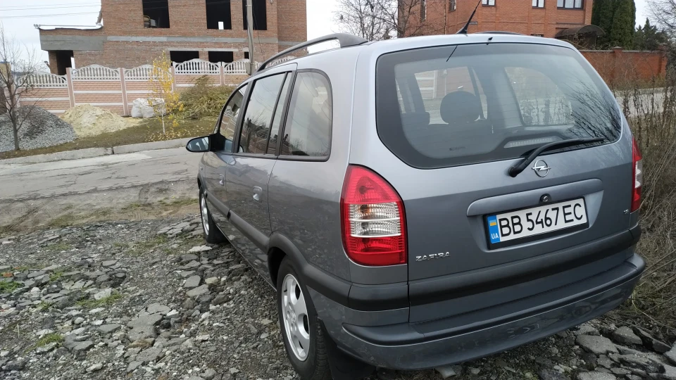 Opel Zafira 1,8 газ-бензин 2