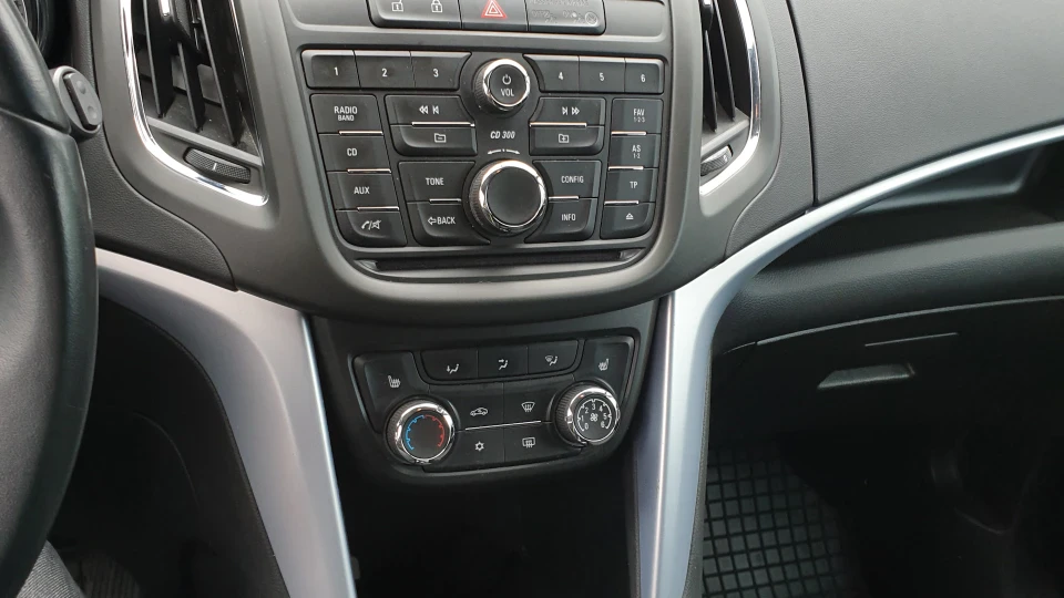 Opel Zafira 1.8 LPG. Tačila bati 4