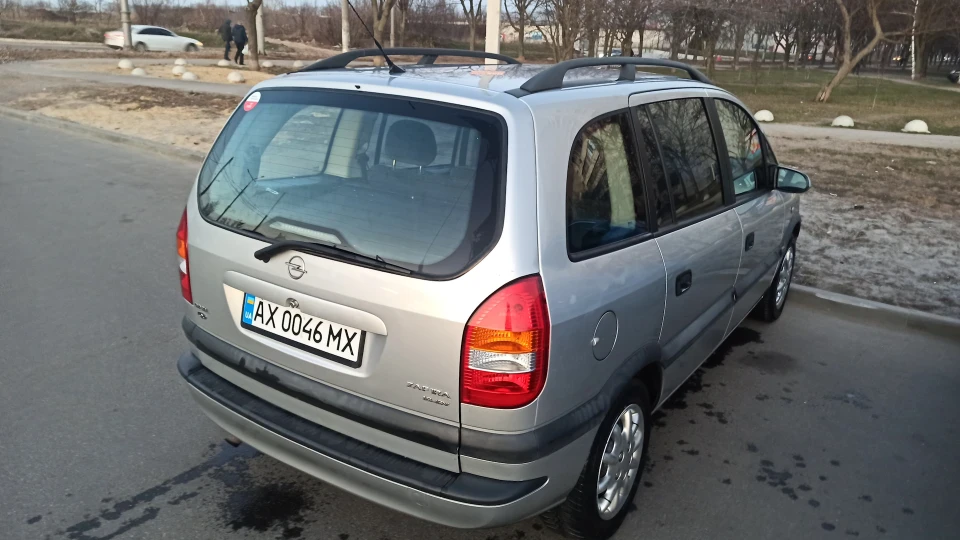 Opel Zafira 1.8 x18xe1 3