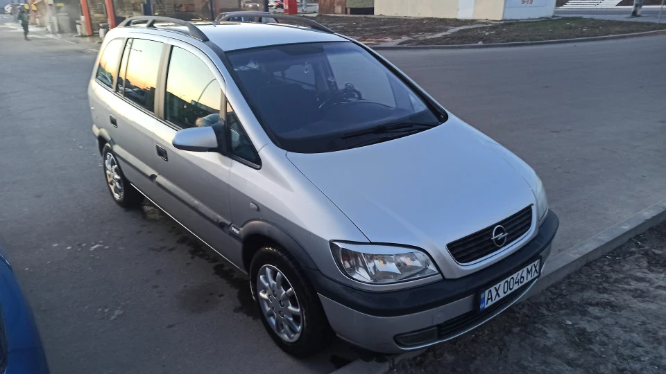 Opel Zafira 1.8 x18xe1 4