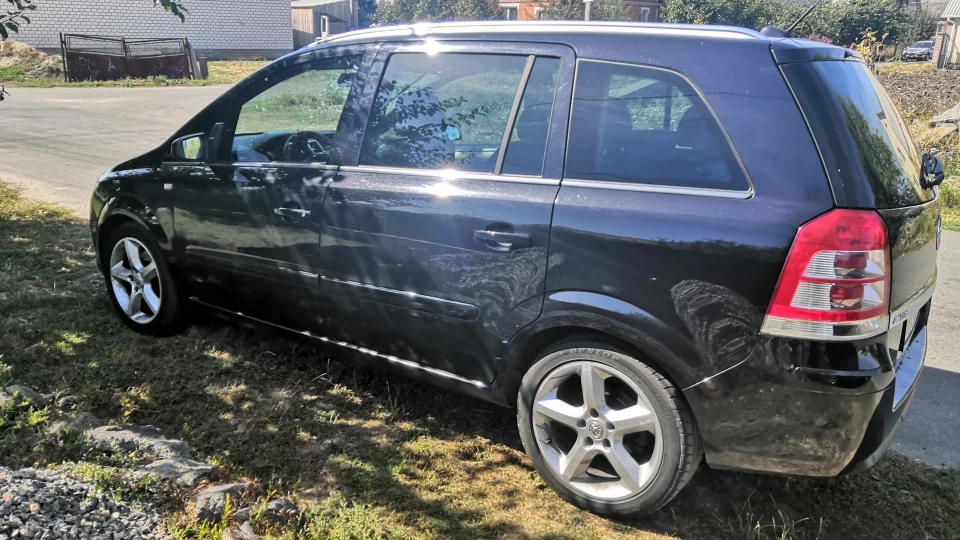 Opel Zafira 1.9 CDTI AT 3