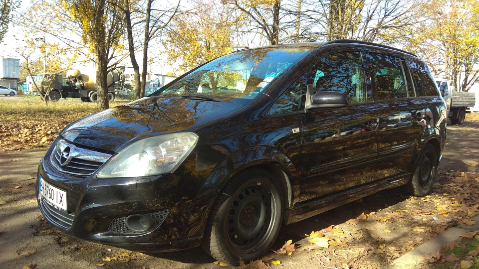 Opel Zafira 1.9 cdti sport AT 3