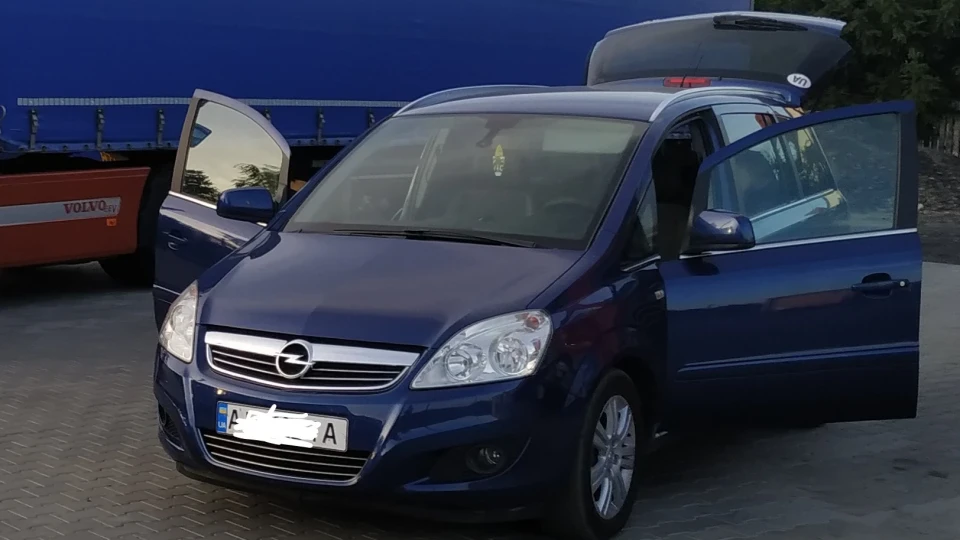 Opel Zafira 1.9cdti automat 4