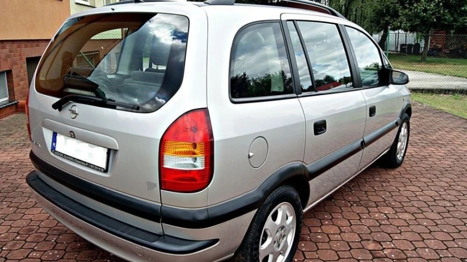 Opel Zafira 2.0 DTi 16V 3