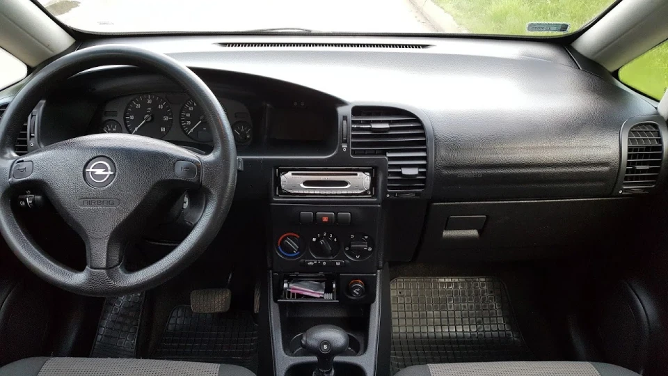 Opel Zafira 2.0 DTI AT Familyvoz 3