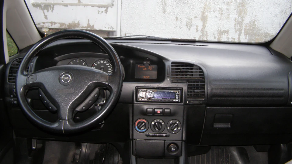 Opel Zafira 2.0 DTI 2