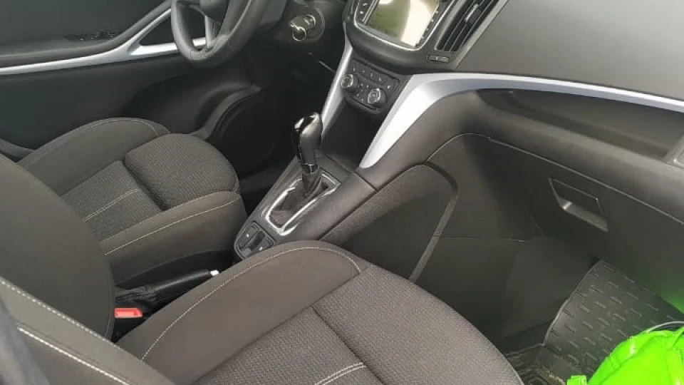 Opel Zafira 2.0 турбо дизель 2