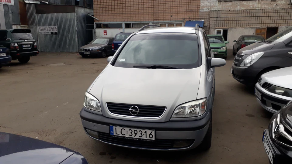 Opel Zafira 2.0 турбо