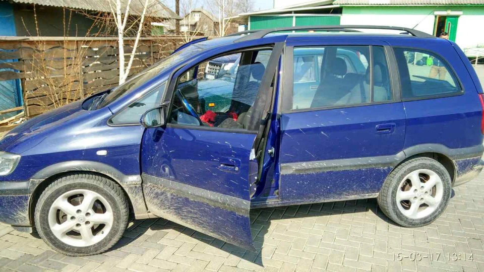 Opel Zafira 2.2 tdi 3