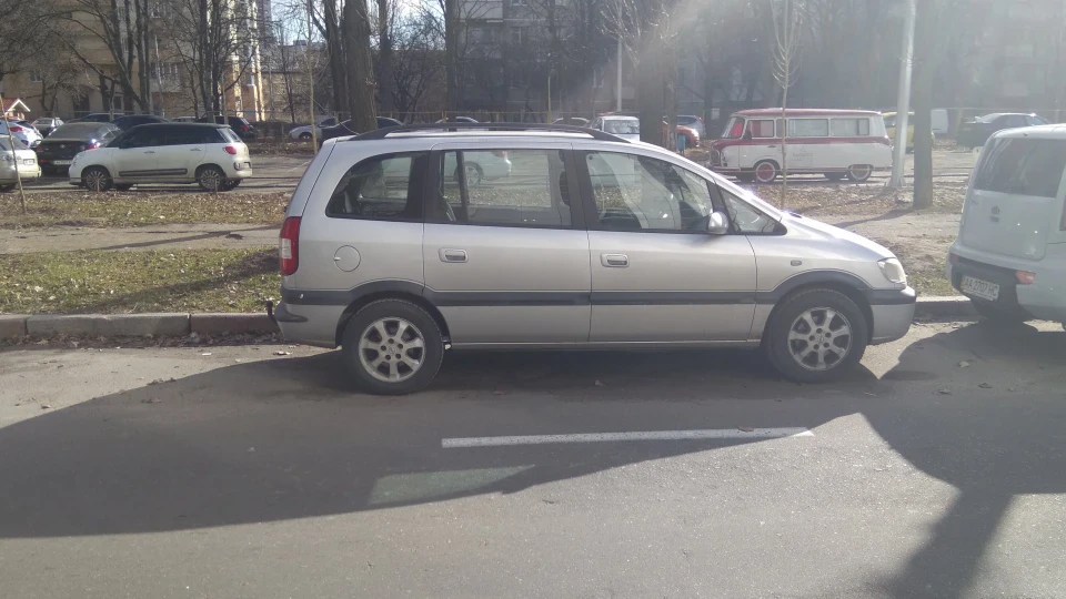 Opel Zafira 2.2 турбо 3