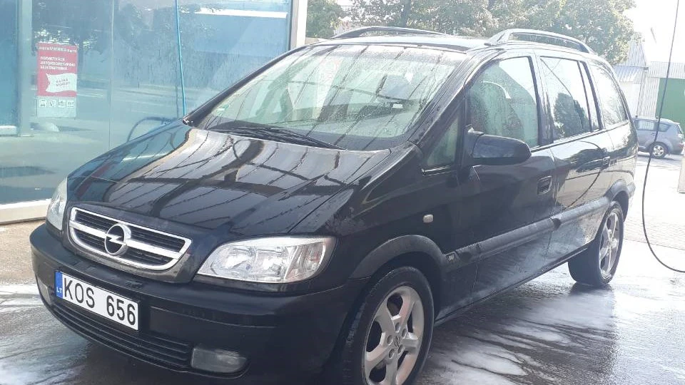 Opel Zafira Чорний 2.2 Y22DTR 2