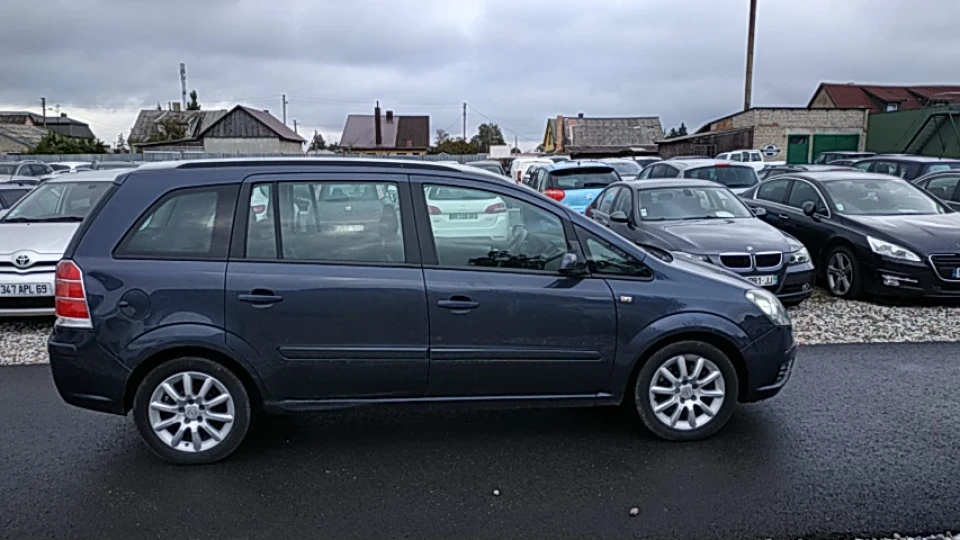 Opel Zafira еробляха 2