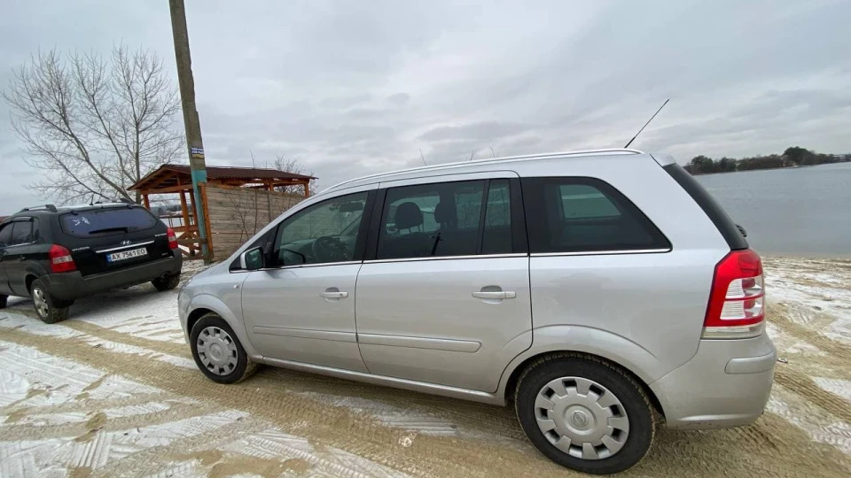 Opel Zafira Комплектація Cosmo 3