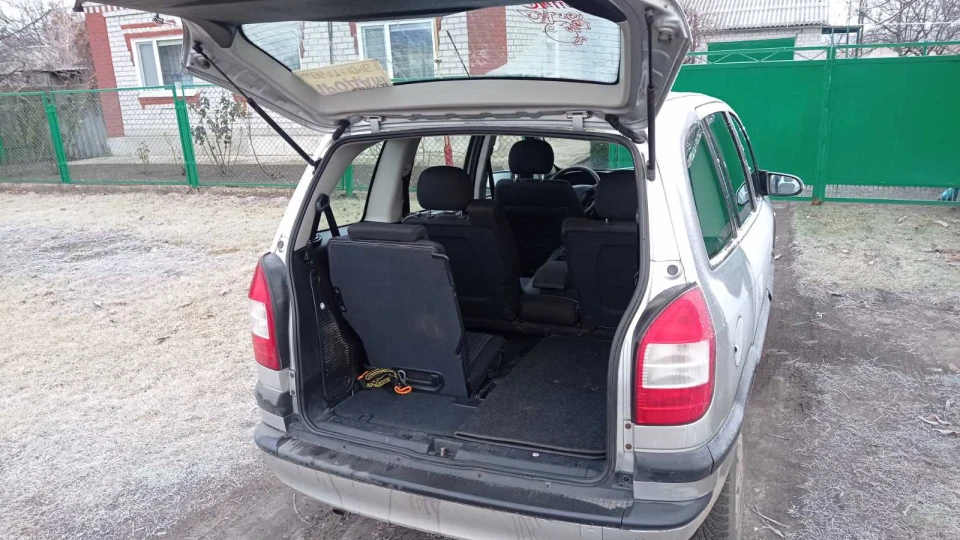 Opel Zafira Ноїв ковчег 4