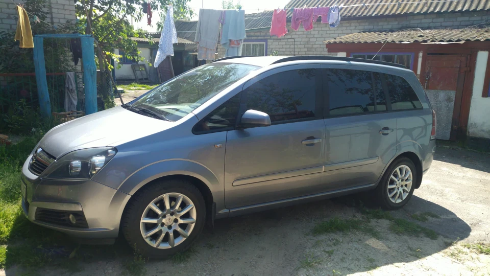 Opel Zafira Rauchquarz